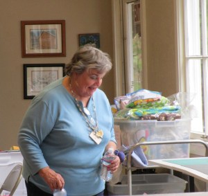 PeggyKeepingThingsOrganized